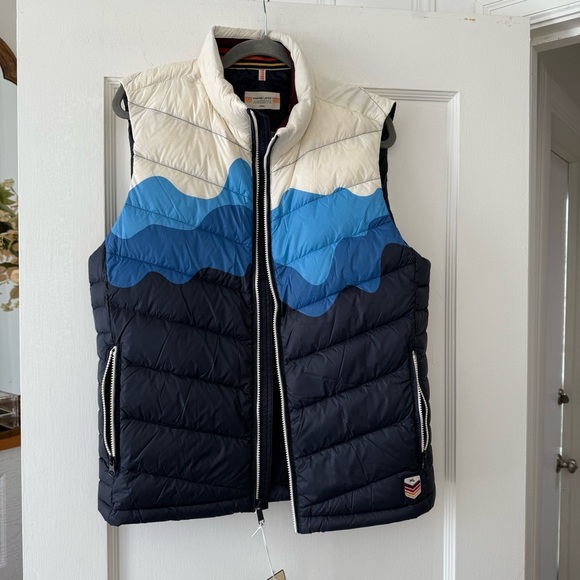 MARINE LAYER archive andes puffer vest in blue mountain scene size small NEW - Picture 5 of 8